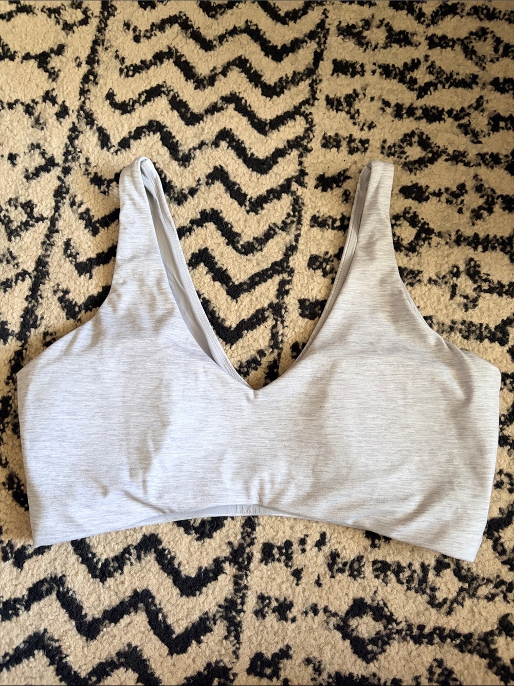 Tala Everyday Seamless V-Neck Bralette in Light Gray